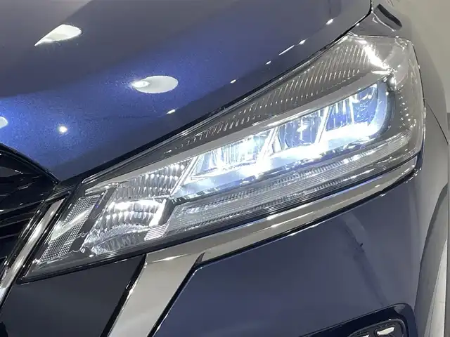 日産 キックス オーテック 愛知県 2021(令3)年 1.3万km ブルーブラック 純正9インチナビ/（Bluetooth/AM/FM/ワンセグTV）/衝突軽減ブレーキ/レーダークルーズコントロール/シートヒーター/LEDヘッドライト/ETC/ドライブレコーダー/デジタルインナーミラー/ステアリングヒーター/コーナーセンサー/プッシュスタートボタン/スマートキー