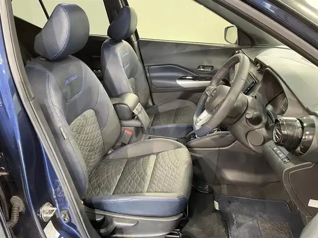 日産 キックス オーテック 愛知県 2021(令3)年 1.3万km ブルーブラック 純正9インチナビ/（Bluetooth/AM/FM/ワンセグTV）/衝突軽減ブレーキ/レーダークルーズコントロール/シートヒーター/LEDヘッドライト/ETC/ドライブレコーダー/デジタルインナーミラー/ステアリングヒーター/コーナーセンサー/プッシュスタートボタン/スマートキー