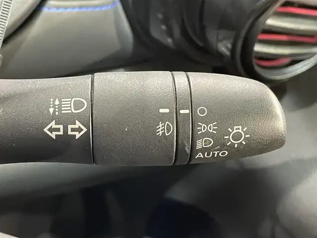 日産 キックス オーテック 愛知県 2021(令3)年 1.3万km ブルーブラック 純正9インチナビ/（Bluetooth/AM/FM/ワンセグTV）/衝突軽減ブレーキ/レーダークルーズコントロール/シートヒーター/LEDヘッドライト/ETC/ドライブレコーダー/デジタルインナーミラー/ステアリングヒーター/コーナーセンサー/プッシュスタートボタン/スマートキー