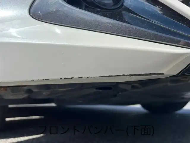 トヨタ カローラ スポーツ ハイブリッドG 三重県 2020(令2)年 5万km ホワイトパールクリスタルシャイン 純正9インチディスプレイオーディオ(車載ナビ機能有)/6スピーカー（AM/FM/Bluetooth/Miracast/TV）/バックカメラ/シートヒーター（前席）/トヨタセーフティセンス（プリクラッシュセーフティセンス/レーントレーシングアシスト/レーダークルーズコントロール/オートマチックハイビーム/ロードサインアシスト）/ETC/ブラインドスポットッモニター/左右独立式温度調整オートエアコン/スマートエントリー/スタートシステム/角形3灯式LEDヘッドランプ/ガンメタリック枠付ガンメタリックハニカムメッシュフロントグリル/メッキサイドウインドウモールディング/ブラックセンターピラーガーニッシュ/ホワイトステッチ入合皮革巻きダッシュボード/サテンメッキインパネ加飾/サテンメッキ加飾付ピアノブラックオーディオパネル/シルバーインサイドドアハンドル/シルバー加飾付革巻きシフトノブ/サテンメッキ加飾付アナログメーター/4.2インチカラーマルチインフォメーションディスプレイ/ブラックファブリックシート/スポーティシート（前席）/革巻きステアリングホイール