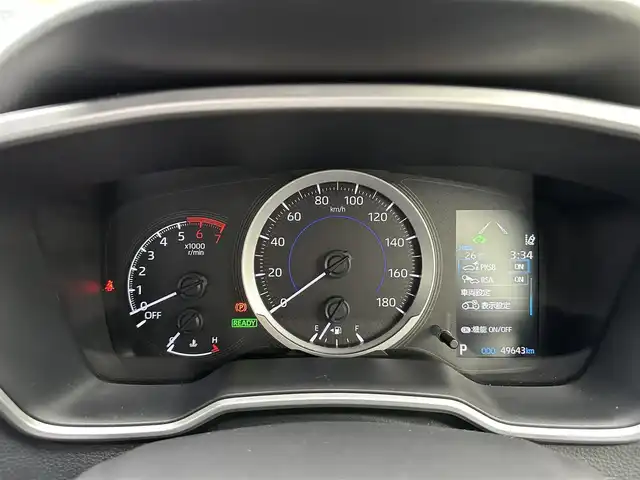 トヨタ カローラ スポーツ ハイブリッドG 三重県 2020(令2)年 5万km ホワイトパールクリスタルシャイン 純正9インチディスプレイオーディオ(車載ナビ機能有)/6スピーカー（AM/FM/Bluetooth/Miracast/TV）/バックカメラ/シートヒーター（前席）/トヨタセーフティセンス（プリクラッシュセーフティセンス/レーントレーシングアシスト/レーダークルーズコントロール/オートマチックハイビーム/ロードサインアシスト）/ETC/ブラインドスポットッモニター/左右独立式温度調整オートエアコン/スマートエントリー/スタートシステム/角形3灯式LEDヘッドランプ/ガンメタリック枠付ガンメタリックハニカムメッシュフロントグリル/メッキサイドウインドウモールディング/ブラックセンターピラーガーニッシュ/ホワイトステッチ入合皮革巻きダッシュボード/サテンメッキインパネ加飾/サテンメッキ加飾付ピアノブラックオーディオパネル/シルバーインサイドドアハンドル/シルバー加飾付革巻きシフトノブ/サテンメッキ加飾付アナログメーター/4.2インチカラーマルチインフォメーションディスプレイ/ブラックファブリックシート/スポーティシート（前席）/革巻きステアリングホイール