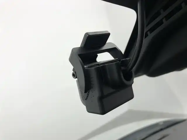 スズキ ソリオ バンディット HV MV 愛知県 2019(令1)年 3.5万km ピュアホワイトP ワンオーナー/純正7インチナビ/Bluetooth/アラウンドビューモニター/フルセグTV/スズキセーフティサポート/横滑り防止装置/衝突被害軽減システム/クルーズコントロール/レーンキープアシスト/コーナーセンサー/オートライト/LEDヘッドライト/片側パワースライドドア/ドライブレコーダー/ETC/スタッドレスタイヤ付/純正AW/純正フロアマット/電格ミラー/シートヒーター/プッシュスタート/スマートキー/スペアキー