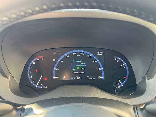 トヨタ ヤリスクロス Z 神奈川県 2022(令4)年 2.2万km ホワイトパールクリスタルシャイン ワンオーナー/バックカメラ/ウィンカーミラー/アイドリングストップ/クルーズコントロール/プッシュスタート/ETC