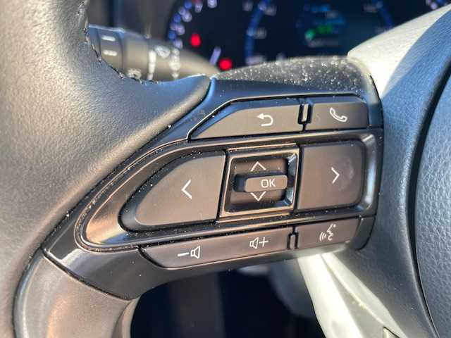 トヨタ ヤリスクロス Z 神奈川県 2022(令4)年 2.2万km ホワイトパールクリスタルシャイン ワンオーナー/バックカメラ/ウィンカーミラー/アイドリングストップ/クルーズコントロール/プッシュスタート/ETC