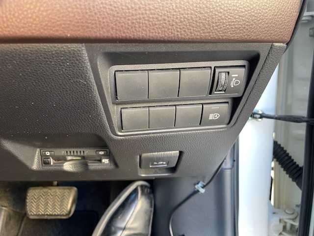 トヨタ ヤリスクロス Z 神奈川県 2022(令4)年 2.2万km ホワイトパールクリスタルシャイン ワンオーナー/バックカメラ/ウィンカーミラー/アイドリングストップ/クルーズコントロール/プッシュスタート/ETC