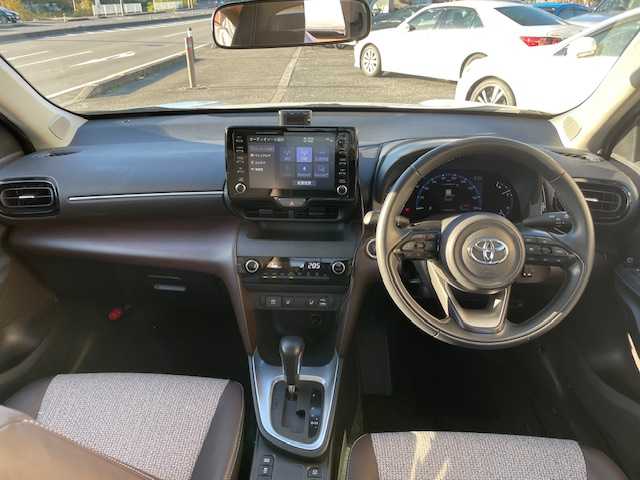 トヨタ ヤリスクロス Z 神奈川県 2022(令4)年 2.2万km ホワイトパールクリスタルシャイン ワンオーナー/バックカメラ/ウィンカーミラー/アイドリングストップ/クルーズコントロール/プッシュスタート/ETC