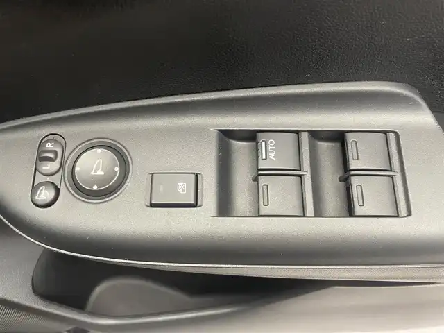 ホンダ シャトル ハイブリッド Z ホンダセンシング 鹿児島県 2020(令2)年 4.9万km クリスタルブラックパール 禁煙車　/ホンダセンシング　/純正８インチナビ　/バックカメラ　/追従型クルーズコントロール　/前席シートヒーター　/ＬＥＤヘッドライト/オートライト/ETC/純正アルミホイール/純正フロアマット/前後ドライブレコーダー/パドルシフト/革巻きステアリング