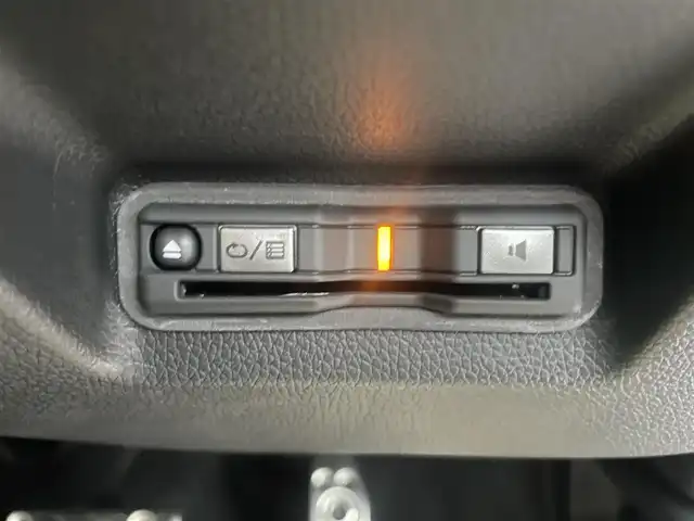 ホンダ シャトル ハイブリッド Z ホンダセンシング 鹿児島県 2020(令2)年 4.9万km クリスタルブラックパール 禁煙車　/ホンダセンシング　/純正８インチナビ　/バックカメラ　/追従型クルーズコントロール　/前席シートヒーター　/ＬＥＤヘッドライト/オートライト/ETC/純正アルミホイール/純正フロアマット/前後ドライブレコーダー/パドルシフト/革巻きステアリング