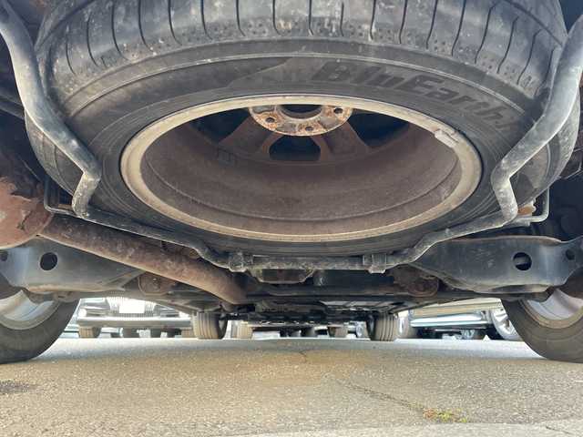 日産 エルグランド ハイウェイスター 青森県 2007(平19)年 14.3万km ダイヤモンドシルバー ワンオーナー/4WD/純正ナビ/社外フルセグチューナー/CD・DVD・AUX/サイドブラインドモニター/ETC/両側パワースライドドア/アクティブAFS/HIDヘッドライト/フォグランプ/純正17インチアルミ/保証書・取扱書/スペアキー