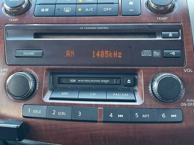 日産 エルグランド ハイウェイスター 青森県 2007(平19)年 14.3万km ダイヤモンドシルバー ワンオーナー/4WD/純正ナビ/社外フルセグチューナー/CD・DVD・AUX/サイドブラインドモニター/ETC/両側パワースライドドア/アクティブAFS/HIDヘッドライト/フォグランプ/純正17インチアルミ/保証書・取扱書/スペアキー