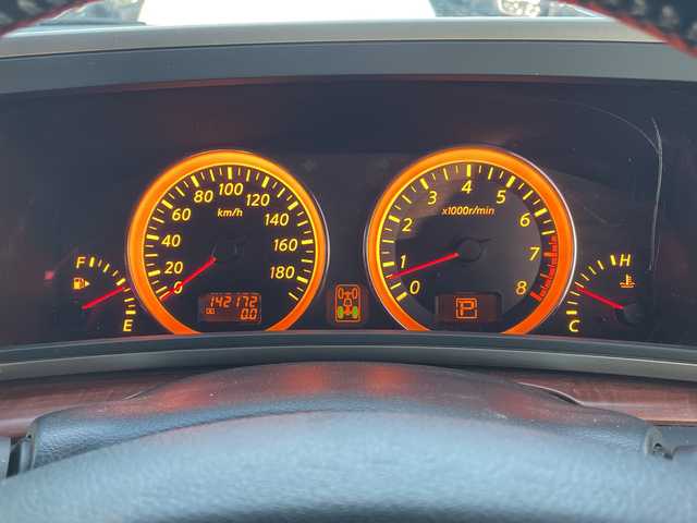 日産 エルグランド ハイウェイスター 青森県 2007(平19)年 14.3万km ダイヤモンドシルバー ワンオーナー/4WD/純正ナビ/社外フルセグチューナー/CD・DVD・AUX/サイドブラインドモニター/ETC/両側パワースライドドア/アクティブAFS/HIDヘッドライト/フォグランプ/純正17インチアルミ/保証書・取扱書/スペアキー