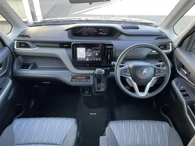 スズキ ソリオ HV MZ 東京都 2025(令7)年 0.2万km スーパーブラックパール 9インチ純正ナビ/フルセグTV/Bluetooth/全方位モニター/両側電動スライドドア/運転席/助手席シートヒーター/ヘッドアップディスプレイ/ナビ連動前後ドライブレコーダー/スズキセーフティサポート/・衝突被害軽減ブレーキ/・車線逸脱抑制・ふらつき防止/・先行車発進お知らせ機能/・アダプティブクルーズコントロール/・ブラインドスポットモニター/ETC2.0/LEDライト/純正フロアマット/純正サイドバイザー/リアサーキュレーター/スマートキー