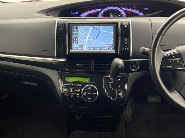 トヨタ エスティマ アエラス 秋田県 2012(平24)年 8.6万km ホワイトパールクリスタルシャイン 4WD/フリップダウンモニター/純正HDDナビ/　　CD/DVD/フルセグTV/バックカメラ/両側パワースライドドア/HIDオートライト/クルーズコントロール/オットマン/ワイパーデアイサー/センターデフロック/ステアリングスイッチ/電動格納ミラー/純正フロアマット/スマートキー/ETC