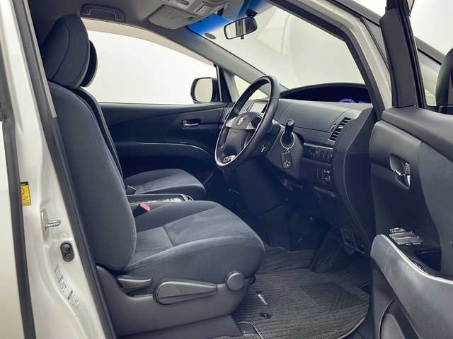 トヨタ エスティマ アエラス 秋田県 2012(平24)年 8.6万km ホワイトパールクリスタルシャイン 4WD/フリップダウンモニター/純正HDDナビ/　　CD/DVD/フルセグTV/バックカメラ/両側パワースライドドア/HIDオートライト/クルーズコントロール/オットマン/ワイパーデアイサー/センターデフロック/ステアリングスイッチ/電動格納ミラー/純正フロアマット/スマートキー/ETC