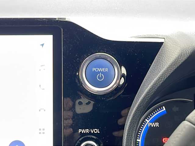 トヨタ ヴォクシー ハイブリッド S－Z 茨城県 2023(令5)年 6万km ホワイトパールクリスタルシャイン セーフティセンス/快適利便パッケージ/モデリスタエアロ/純正ディスプレイオーディオ/　　BT/フルセグ/HDMI/バックカメラ/両側パワースライドドア/パワーバックドア/レーダークルーズコントロール/LEDオートライト/オートマチックハイビーム/ハーフレザーシート/シートヒーター /純正17インチアルミホイール/ステアリングヒーター/ステアリングスイッチ/電子パーキングブレーキ/ブレーキホールド/スマートキー/ETC2.0