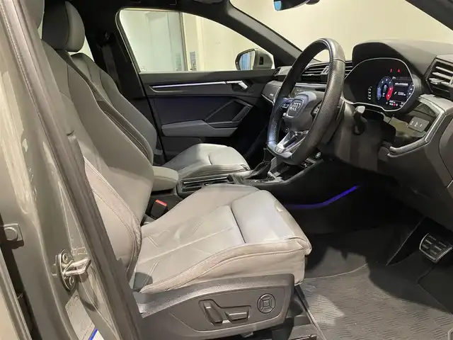 アウディ Ｑ３ SB 35TDIクワトロ Sライン 愛知県 2020(令2)年 4.6万km グレー アシスタンスＰＫＧ　/バーチャルコクピット　/純正ナビ　/３６０度カメラ　/ＡｐｐｌｅＣａｒＰｌａｙ　/Ｂｌｕｅｔｏｏｔｈ　/フルセグＴＶ　/シートヒーター　/ＡＣＣ　/ＡＰＳ　/ＡＳＡ　/ＬＫＡ　/ワイヤレスチャージ/プッシュスタート/アイドリングストップ/ETC２．０/LEDヘッドライト