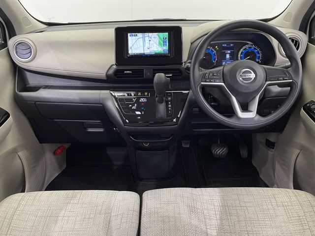 日産 デイズ X 栃木県 2019(令1)年 4.3万km ホワイトパール KENWOODナビ/（CD/Bluetooth/ワンセグTV）/全方位カメラ/ドライブレコーダー/前後コーナーセンサー/エマージェンシーブレーキ/アイドリングストップ/オートライト/ヘッドライトレベライザー/電格ミラー/ドアバイザー/プッシュスタート/スマートキー/ベンチシート/純正フロアマット