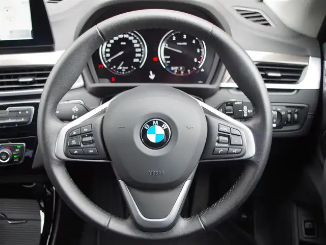 ＢＭＷ Ｘ１ xDrive 18d xライン 埼玉県 2020(令2)年 1.5万km アルピンホワイトⅢ ブラックハーフレザーシート /アダプティブクルーズコントロール /インテリジェントセーフティ /パークディスタンスコントロール /コンフォートアクセス /バックカメラ /ETC /iDriveナビ /シートポジションメモリー機能