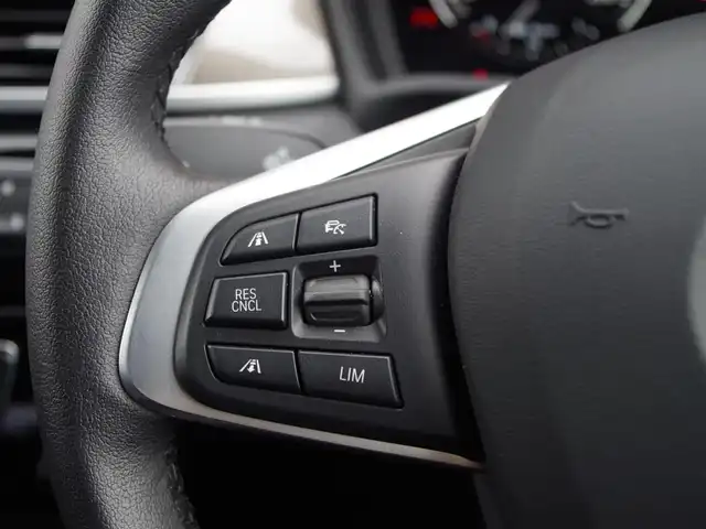 ＢＭＷ Ｘ１ xDrive 18d xライン 埼玉県 2020(令2)年 1.5万km アルピンホワイトⅢ ブラックハーフレザーシート /アダプティブクルーズコントロール /インテリジェントセーフティ /パークディスタンスコントロール /コンフォートアクセス /バックカメラ /ETC /iDriveナビ /シートポジションメモリー機能