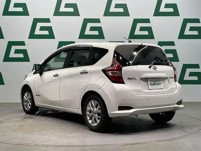 日産 ノート e－パワー X 鹿児島県 2018(平30)年 7.7万km ホワイト 純正ＳＤナビ【ＭＭ３１８Ｄ－Ｗ】　/フルセグＴＶ　/全方位カメラ　/ステアリングリモコン　/デジタルインナーミラー　/ＬＥＤヘッドライト　/オートマチックハイビーム　/ドライブレコーダー　/ＥＴＣ　/電動格納ミラー/禁煙車