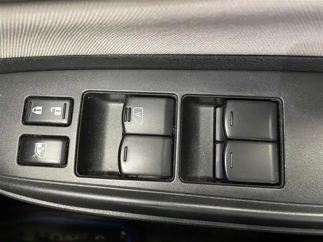 日産 ノート e－パワー X 鹿児島県 2018(平30)年 7.7万km ホワイト 純正ＳＤナビ【ＭＭ３１８Ｄ－Ｗ】　/フルセグＴＶ　/全方位カメラ　/ステアリングリモコン　/デジタルインナーミラー　/ＬＥＤヘッドライト　/オートマチックハイビーム　/ドライブレコーダー　/ＥＴＣ　/電動格納ミラー/禁煙車