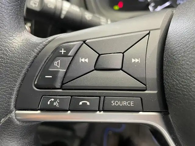 日産 ノート e－パワー X 鹿児島県 2018(平30)年 7.7万km ホワイト 純正ＳＤナビ【ＭＭ３１８Ｄ－Ｗ】　/フルセグＴＶ　/全方位カメラ　/ステアリングリモコン　/デジタルインナーミラー　/ＬＥＤヘッドライト　/オートマチックハイビーム　/ドライブレコーダー　/ＥＴＣ　/電動格納ミラー/禁煙車