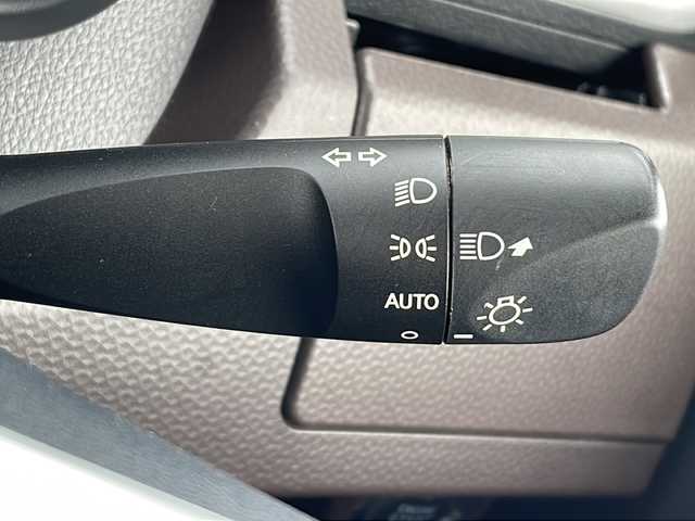 トヨタ タンク G 三重県 2018(平30)年 3.2万km パールホワイトⅢ 衝突被害軽減ブレーキ/社外SDナビ、フルセグTV/社外CD、DVD再生、Bluetooth/両側パワースライドドア/アイドリングストップ/ドライブレコーダー/バックカメラ/オートマチックハイビーム/クルーズコントロール/コーナーセンサー/スマートキー/スペアキー/プッシュスタート/オートライト/ETC/フロアマット/ドアバイザー/横滑り防止装置