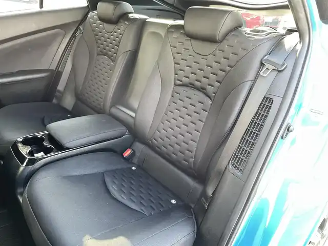 トヨタ プリウス ＰＨＶ S ナビパッケージ 愛知県 2017(平29)年 5.3万km スピリテッドアクアメタリック 純正SDメモリーナビ/バックカメラ/フルセグTV/ETC2.0/Bluetooth/USB/AUX接続/シートヒーター（D/N）/純正フロアマット/純正15インチアルミホイール（キャップあり）/レーダークルーズコントロール/LEDヘッドライト/オートマチックハイビーム/コーナーセンサー/横滑り防止装置/衝突軽減ブレーキ/レーンキープアシスト/純正ドライブレコーダー（前）/ステアリングヒーター/スマートキー/プッシュスタート