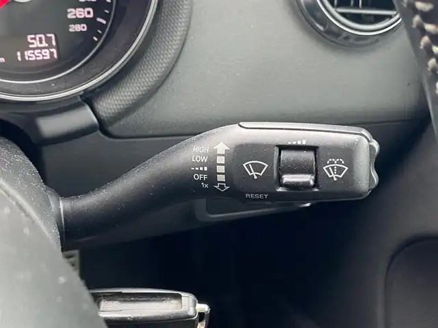 アウディ ＴＴクーペ 2．0 TFSI Sラインパック 福岡県 2010(平22)年 11.6万km アイビスホワイト 純正ナビ/CD/DVD/Bluetooth/SD/TV/ETC/黒半革シート/パワーシート/パドルシフト/純正18インチアルミホイール/オートライト/HIDヘッドライト/純正フロアマット/保証書/取扱説明書