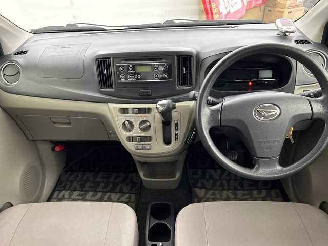 ダイハツ ミラ イース Xf SA 道央・札幌 2014(平26)年 5.8万km コットンアイボリー ・４ＷＤ/・純正オーディオ（CD/AUX）/・衝突被害軽減ブレーキ/・横滑り防止装置/・盗難防止装置/・ＥＴＣ/・エコアイドル/・電動格納ミラー/・Ｗエアバック/・リモコンキー/・スペアキー（１本）/・積込スタッドレスタイヤ社外ＡＷ（２セット）