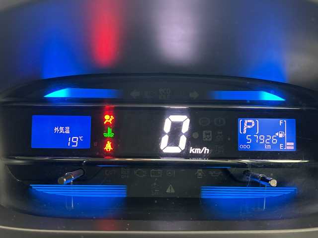 ダイハツ ミラ イース Xf SA 道央・札幌 2014(平26)年 5.8万km コットンアイボリー ・４ＷＤ/・純正オーディオ（CD/AUX）/・衝突被害軽減ブレーキ/・横滑り防止装置/・盗難防止装置/・ＥＴＣ/・エコアイドル/・電動格納ミラー/・Ｗエアバック/・リモコンキー/・スペアキー（１本）/・積込スタッドレスタイヤ社外ＡＷ（２セット）