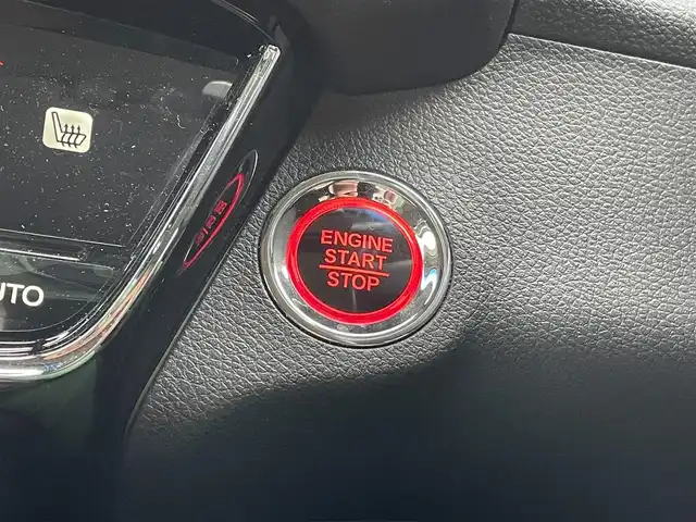 ホンダ ヴェゼル X ホンダセンシング 新潟県 2018(平30)年 11.7万km ミッドナイトブルービームM 4WD/社外SDナビ(CN-RE04D)/CD/DVD/BT/フルセグテレビ/バックカメラ/ETC/ドライブレコーダー/衝突被害軽減ブレーキ/レーンキープアシスト/レーダークルーズコントロール/シートヒーター /ステアリングスイッチ/スマートキー/プッシュスタート/LEDヘッドライト/オートライト/フォグランプ/純正16インチアルミホイール
