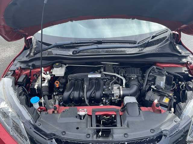ホンダ ヴェゼル ハイブリッド Z ホンダセンシング 岩手県 2017(平29)年 4.6万km プレミアムクリスタルレッドM 純正メモリナビ/AM/FM/CD/DVD/Bluetooth/バックカメラ/ビルトインETC/ドライブレコーダー/クルーズコントロール/衝突被害軽減ブレーキ/レーンキープアシスト/横滑り防止装置/アイドリングストップ/シートヒーター/オートライト/LEDヘッドライト/フォグランプ/スマートキー/プッシュスタート/電動格納ミラー/純正17インチAW/純正フロアマット/純正ドアバイザー/保証書HDDナビ
