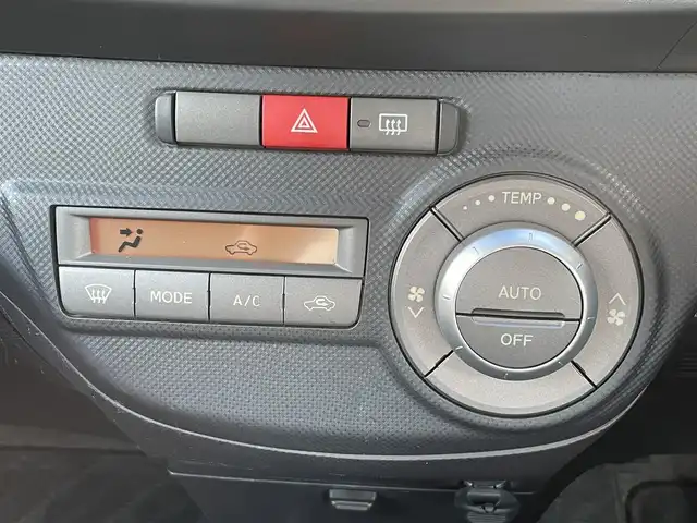 スバル ルクラ カスタム R 青森県 2010(平22)年 3.4万km アーバンナイトブルークリスタルメタリック 4WD/社外メモリナビ/・フルセグTV/・AM/FM/CD/DVD/BT/フォグランプ/純正14AW/純正フロアマット/ETC/室内イルミネーション仕様/冬タイヤ積み込み有/保証書