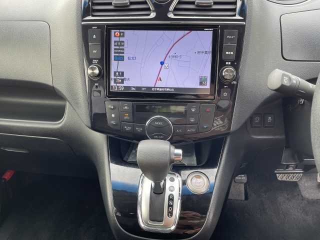 日産 セレナ ハイウェイスター Aセーフティ 岩手県 2014(平26)年 8.4万km ブリリアントホワイトパール 純正SDナビ/フリップダウンモニター/4WD/片側パワースライドドア/クルーズコントロール/電動格納ミラー/バックカメラ/WAC/アイドリングストップ/全方位カメラ