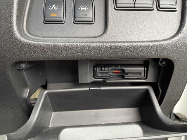 日産 セレナ ハイウェイスター Aセーフティ 岩手県 2014(平26)年 8.4万km ブリリアントホワイトパール 純正SDナビ/フリップダウンモニター/4WD/片側パワースライドドア/クルーズコントロール/電動格納ミラー/バックカメラ/WAC/アイドリングストップ/全方位カメラ