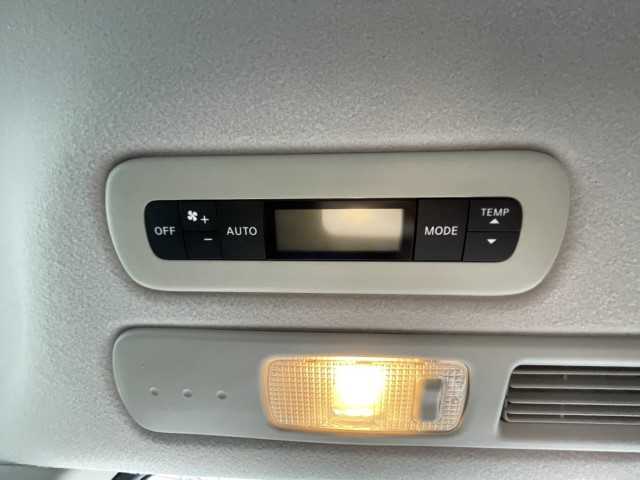 日産 セレナ ハイウェイスター Aセーフティ 岩手県 2014(平26)年 8.4万km ブリリアントホワイトパール 純正SDナビ/フリップダウンモニター/4WD/片側パワースライドドア/クルーズコントロール/電動格納ミラー/バックカメラ/WAC/アイドリングストップ/全方位カメラ