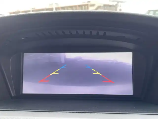 ＢＭＷ ５２５ｉ Mスポーツ 東京都 2010(平22)年 13.4万km 白 純正ナビ/バックカメラ/ETC/ハーフレザーシート/パワーシート/HIDヘッドライト/スマートキー/プッシュスタート