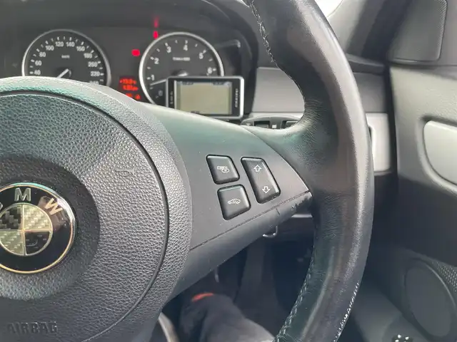 ＢＭＷ ５２５ｉ Mスポーツ 東京都 2010(平22)年 13.4万km 白 純正ナビ/バックカメラ/ETC/ハーフレザーシート/パワーシート/HIDヘッドライト/スマートキー/プッシュスタート