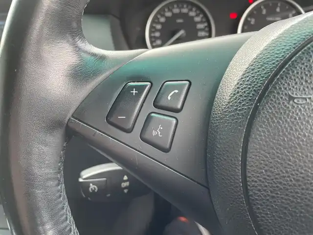 ＢＭＷ ５２５ｉ Mスポーツ 東京都 2010(平22)年 13.4万km 白 純正ナビ/バックカメラ/ETC/ハーフレザーシート/パワーシート/HIDヘッドライト/スマートキー/プッシュスタート