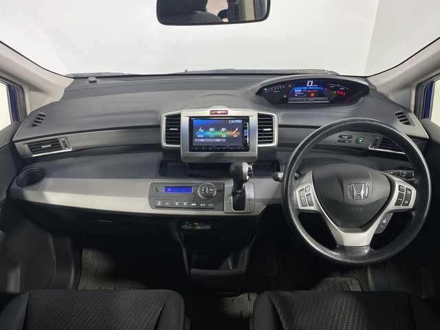 ホンダ フリード ハイブリット ジャストセレクション 神奈川県 2014(平26)年 3.7万km コバルトブルーパール 純正ナビ【VXM-152VFi】/Bluetooth CD DVD フルセグ /両側スライドドア/バックカメラ/ETC/クルーズコントロール/スマートキー/純正15インチAW/横滑り防止装置/アイドリングストップ/オートライト/電格格納ミラー/ウィンカーミラー/フロアマット/スペアキー