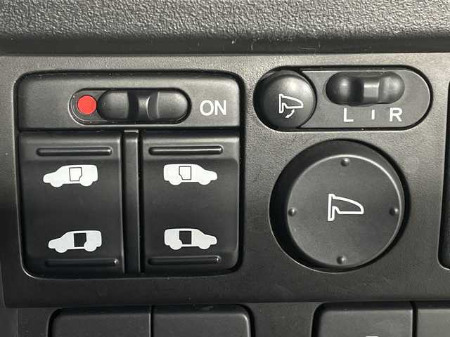 ホンダ フリード ハイブリット ジャストセレクション 神奈川県 2014(平26)年 3.7万km コバルトブルーパール 純正ナビ【VXM-152VFi】/Bluetooth CD DVD フルセグ /両側スライドドア/バックカメラ/ETC/クルーズコントロール/スマートキー/純正15インチAW/横滑り防止装置/アイドリングストップ/オートライト/電格格納ミラー/ウィンカーミラー/フロアマット/スペアキー