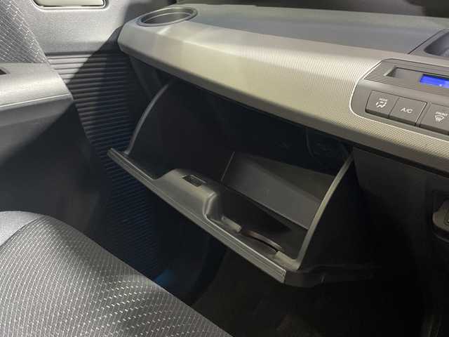 ホンダ フリード ハイブリット ジャストセレクション 神奈川県 2014(平26)年 3.7万km コバルトブルーパール 純正ナビ【VXM-152VFi】/Bluetooth CD DVD フルセグ /両側スライドドア/バックカメラ/ETC/クルーズコントロール/スマートキー/純正15インチAW/横滑り防止装置/アイドリングストップ/オートライト/電格格納ミラー/ウィンカーミラー/フロアマット/スペアキー