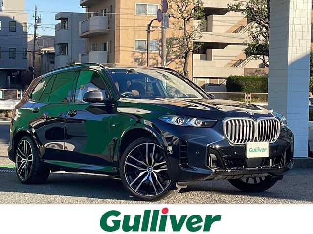 ＢＭＷ ＢＭＷ Ｘ５ xDrive 40d Mスポーツ 東京都 2025(令7)年 0.7万km カーボンブラックM ワンオーナー/新車時保証書　取扱説明書/ドライビングアシスト/緊急時のブレーキ・アシスト/ステアリング&レーン・コントロール・アシスト/ACC（アクティブ・クルーズ・コントロール）/レーン・チェンジ・ウォーニング＆レーン・チェンジ・アシスト/パーキング・アシスト/純正ナビ/フルセグTV/USB/BT/AppleCarplay/360度カメラ　ETC/ハーマンカードンオーディオ/純正ドライブレコーダー【前後】/ヘッドアップディスプレイ/パワーシート【フロントメモリー＆マッサージ付】/レザーシート　パノラマガラスサンルーフ/シートヒーター/ベンチレーター/カーボンファイバートリム/LEDヘッドライト/オートライト/パワーバックドア/スマートキー×２/デジタルカードキー×１/ブルーキャリパー/純正22インチアルミ