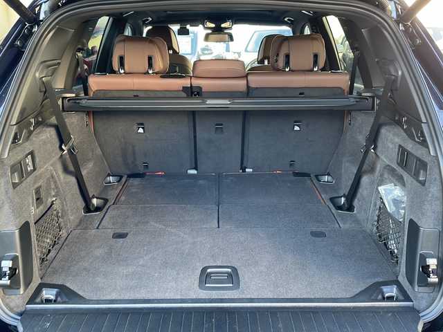 ＢＭＷ ＢＭＷ Ｘ５ xDrive 40d Mスポーツ 東京都 2025(令7)年 0.7万km カーボンブラックM ワンオーナー/新車時保証書　取扱説明書/ドライビングアシスト/緊急時のブレーキ・アシスト/ステアリング&レーン・コントロール・アシスト/ACC（アクティブ・クルーズ・コントロール）/レーン・チェンジ・ウォーニング＆レーン・チェンジ・アシスト/パーキング・アシスト/純正ナビ/フルセグTV/USB/BT/AppleCarplay/360度カメラ　ETC/ハーマンカードンオーディオ/純正ドライブレコーダー【前後】/ヘッドアップディスプレイ/パワーシート【フロントメモリー＆マッサージ付】/レザーシート　パノラマガラスサンルーフ/シートヒーター/ベンチレーター/カーボンファイバートリム/LEDヘッドライト/オートライト/パワーバックドア/スマートキー×２/デジタルカードキー×１/ブルーキャリパー/純正22インチアルミ