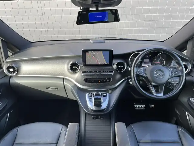 メルセデス・ベンツ Ｖ２２０ d AVG ロング AMGライン 三重県 2020(令2)年 5万km ロッククリスタルホワイト エクスクルーシブシート　/パノラマサンルーフ　/シートベンチ　/シートヒーター　/Ｗエアコン　/オットマン　/純正ナビ　/全方位カメラ　/ＥＴＣ　/両側パワスラ　/ＬＥＤヘッドライト　/黒革シート　/パワーシート　/アンビエント