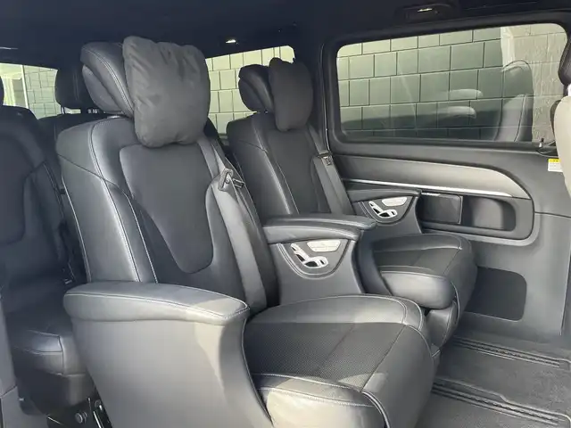 メルセデス・ベンツ Ｖ２２０ d AVG ロング AMGライン 三重県 2020(令2)年 5万km ロッククリスタルホワイト エクスクルーシブシート　/パノラマサンルーフ　/シートベンチ　/シートヒーター　/Ｗエアコン　/オットマン　/純正ナビ　/全方位カメラ　/ＥＴＣ　/両側パワスラ　/ＬＥＤヘッドライト　/黒革シート　/パワーシート　/アンビエント