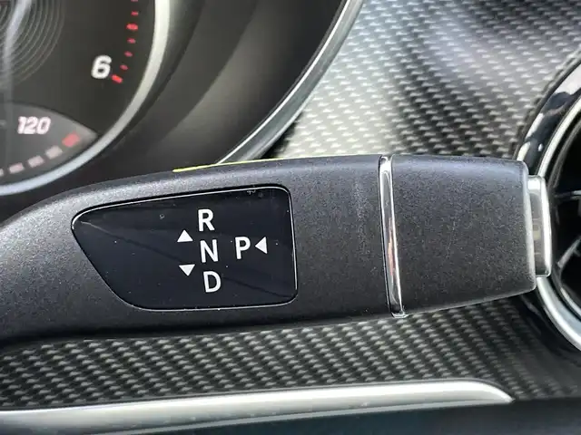 メルセデス・ベンツ Ｖ２２０ d AVG ロング AMGライン 三重県 2020(令2)年 5万km ロッククリスタルホワイト エクスクルーシブシート　/パノラマサンルーフ　/シートベンチ　/シートヒーター　/Ｗエアコン　/オットマン　/純正ナビ　/全方位カメラ　/ＥＴＣ　/両側パワスラ　/ＬＥＤヘッドライト　/黒革シート　/パワーシート　/アンビエント