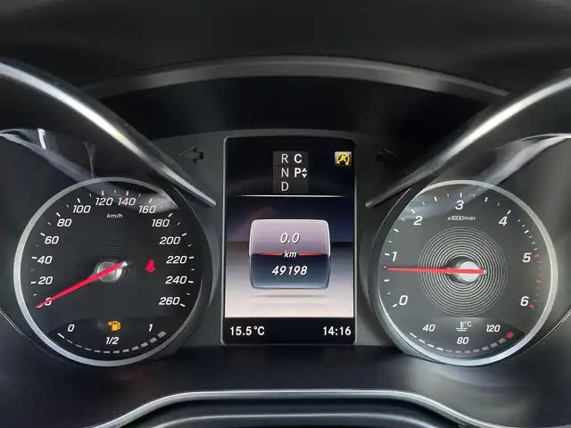 メルセデス・ベンツ Ｖ２２０ d AVG ロング AMGライン 三重県 2020(令2)年 5万km ロッククリスタルホワイト エクスクルーシブシート　/パノラマサンルーフ　/シートベンチ　/シートヒーター　/Ｗエアコン　/オットマン　/純正ナビ　/全方位カメラ　/ＥＴＣ　/両側パワスラ　/ＬＥＤヘッドライト　/黒革シート　/パワーシート　/アンビエント