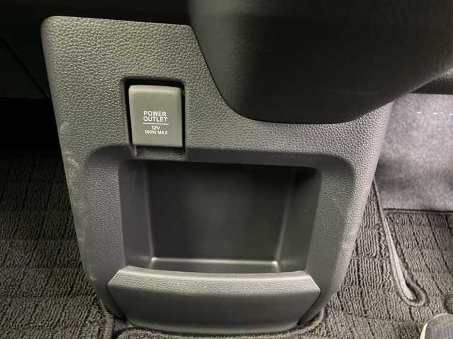 ホンダ Ｎ ＷＧＮ L スタイル+ビター 富山県 2024(令6)年 0.3万km プレミアムサンライトホワイトパール ワンオーナー/社外ナビ【AVIC-RZ812】/（AM/FM/CD/DVD/SD/USB/BT）/フルセグTV/バックカメラ/鉄チン付き夏タイヤ積込/衝突被害軽減ブレーキ/アダプティブクルーズコントロール/レーンキープアシスト/オートマチックハイビーム/LEDヘッドライト/リアパーキングセンサー/ハーフレザーシート/前席シートヒーター/スマートキー×２/プッシュスタート/アイドリングストップ/純正フロアマット/ドアバイザー/取扱説明書/保証書